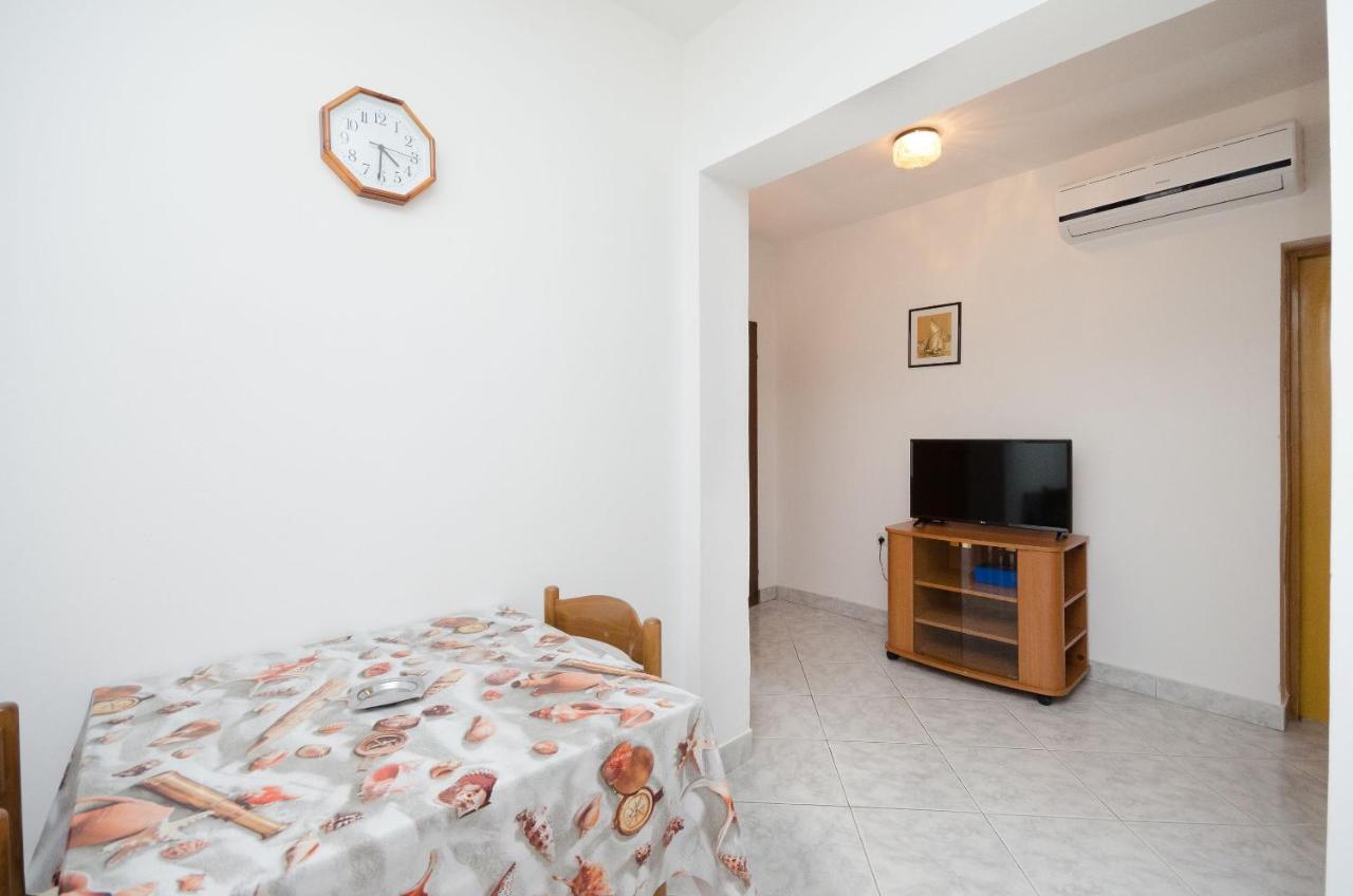 Apartments Dragan لوبار الغرفة الصورة